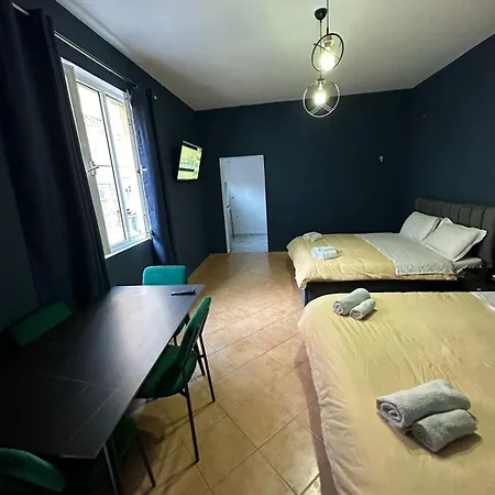 فندق مبيت وإفطار Tirana Rooms