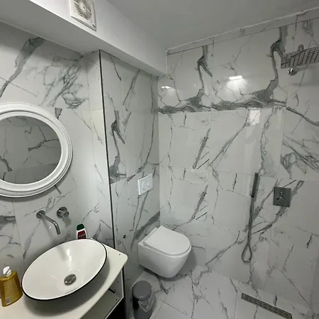 Panzió Tirana Rooms